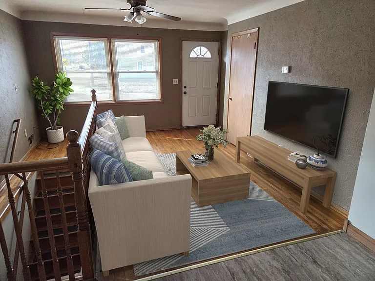 1341 Sherburne Ave — Photo 2