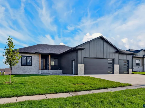 6509 E Fieldview St, Sioux Falls, SD 57110