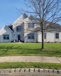 815 St Joseph Pl, Toms River, NJ, 08753