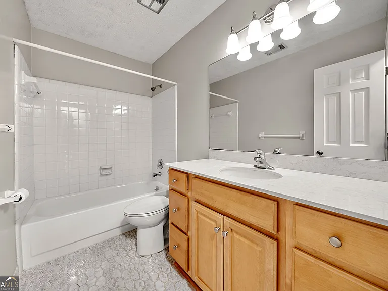 503 Waterwood Bnd — Photo 16