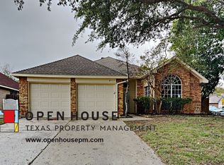 2717 Salado Trl, Fort Worth, TX 76118