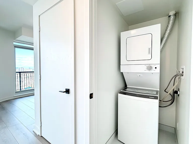 1185 Dupont St #2105 — Photo 9