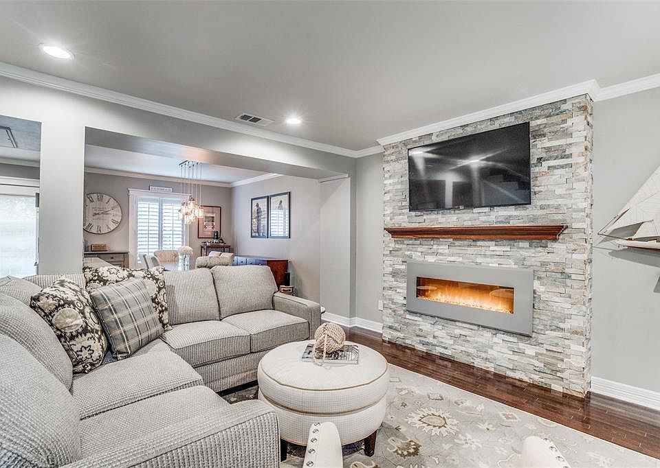 1st image of 6493 Bordeaux Ave #6493