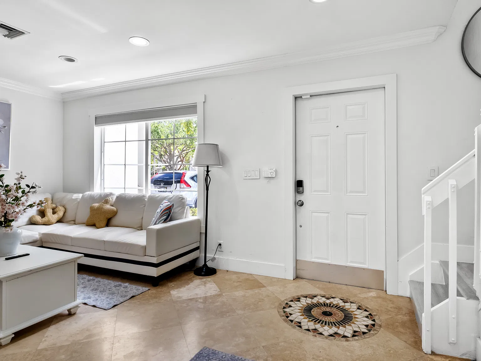 2 bed, 1124 sqft, $2,550 — Photo 3
