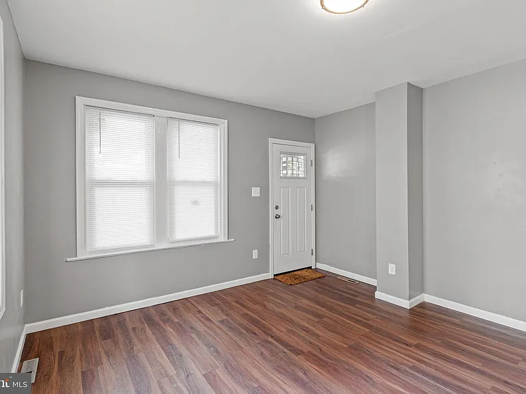 1344 Princeton Ave — Photo 10
