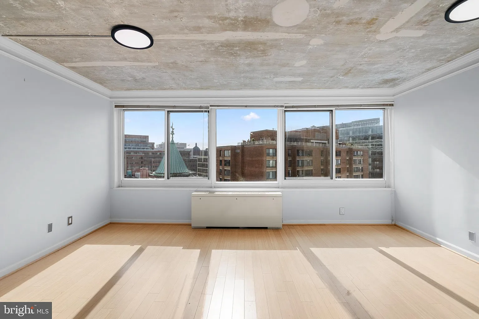 1330 New Hampshire Ave NW APT 907 photo 1