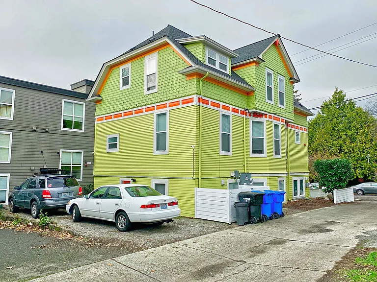 1609 E Columbia St — Photo 21