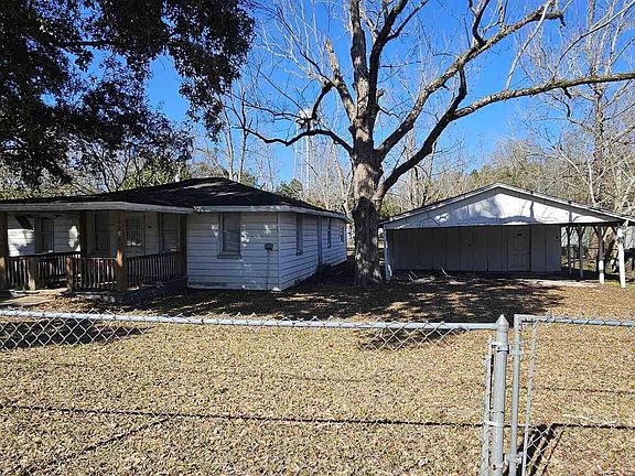 2nd image of 24 Williams Ditch Rd