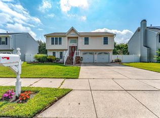 201 Montpelier Ave, Egg Harbor Township, NJ 08234