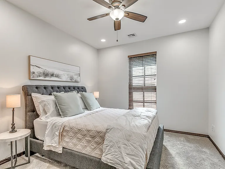 11804 Volterra Way — Photo 51