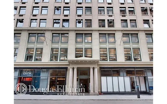 Rented by Douglas Elliman | media 16