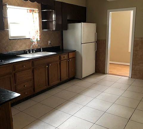 KITCHEN, DOOR TO OFFICE