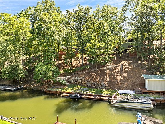 2nd image of 522 Driftwood Dr