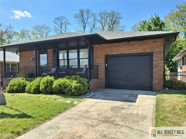 22 Macedulski Ter, South Amboy, NJ 08879