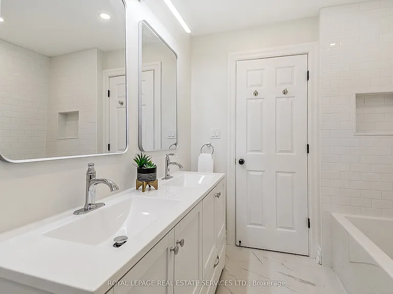 351 Strathcona Dr — Photo 28