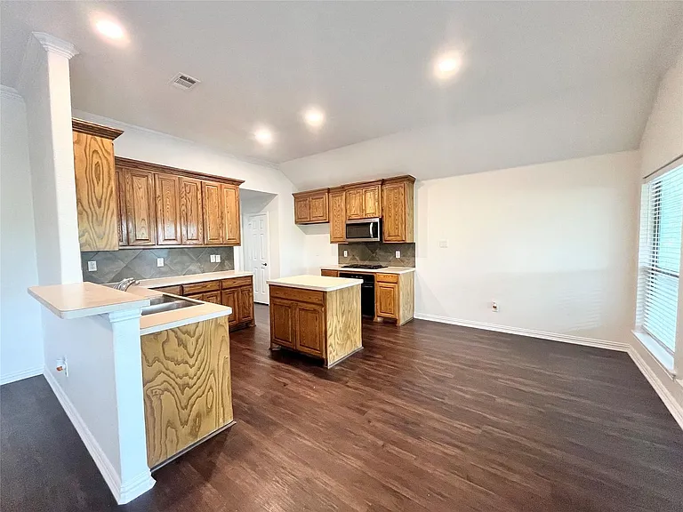 500 Hidden Meadow Ct — Photo 9
