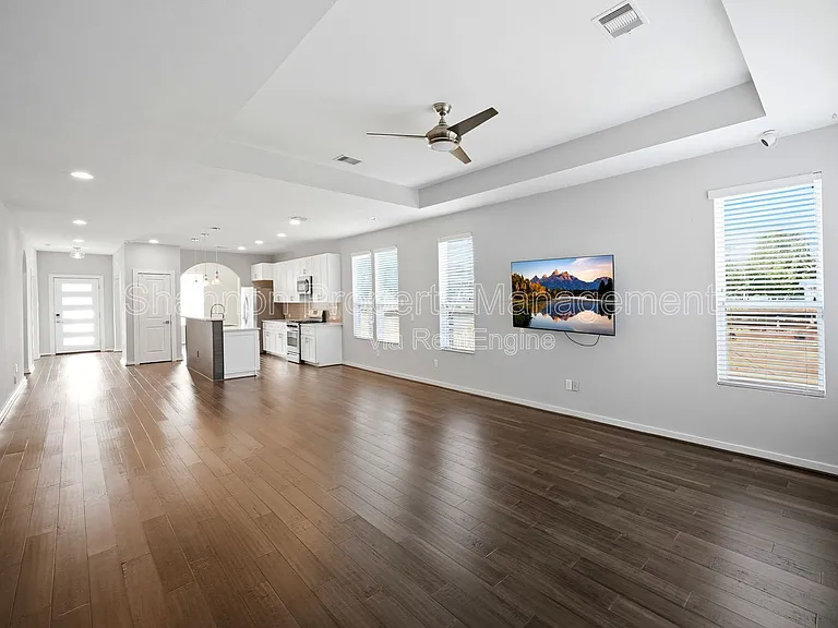 605 Dumble St — Photo 15