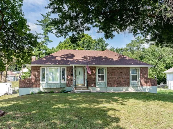 10818 Bellaire Ave, Kansas City, MO 64134