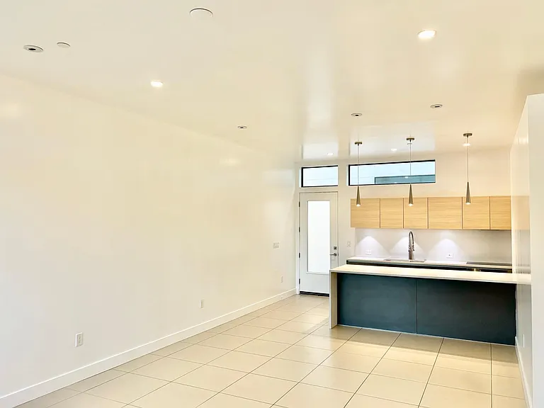 7301 E Minnezona Ave #1006 — Photo 17