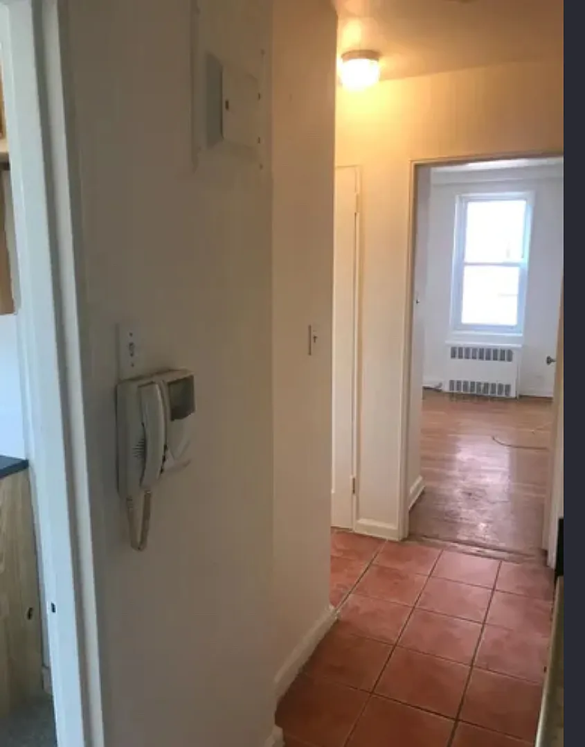 2 bed, 900 sqft, $2,700 — Photo 2