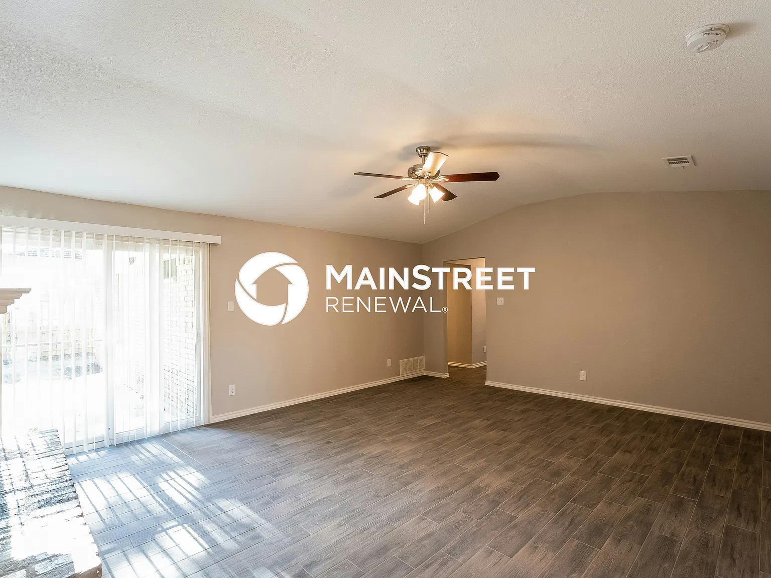 217 Woodhaven Dr — Photo 4