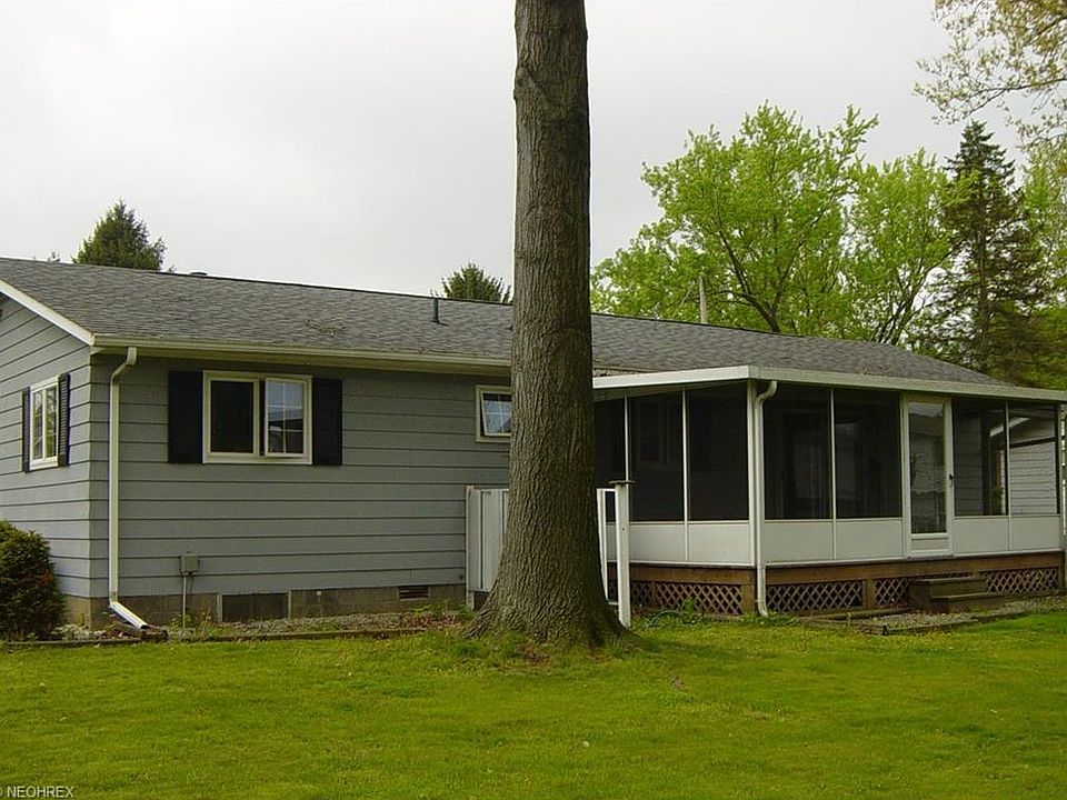 2nd image of 1383 Whitehall Dr