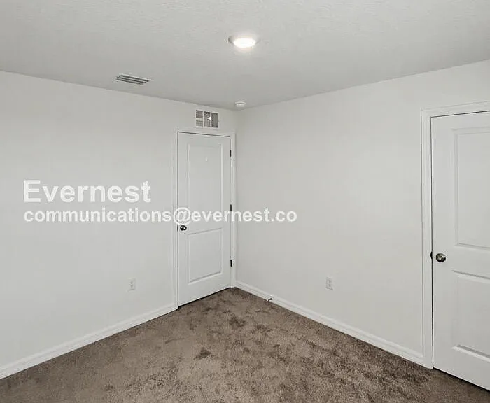 5106 Plumeria Dr — Photo 16
