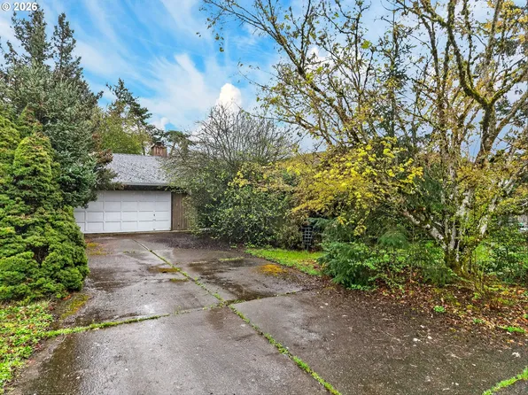 17700 Arbor Ln, Lake Oswego, OR 97035