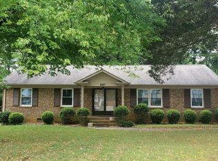 5907 Old Coach Rd, Charlotte, NC 28215