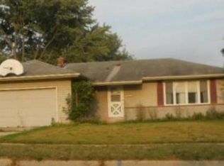 1919 S Oakhill Ave, Janesville, WI 53546