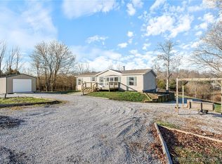 11515 Tulip Dr SE, Laconia, IN 47135