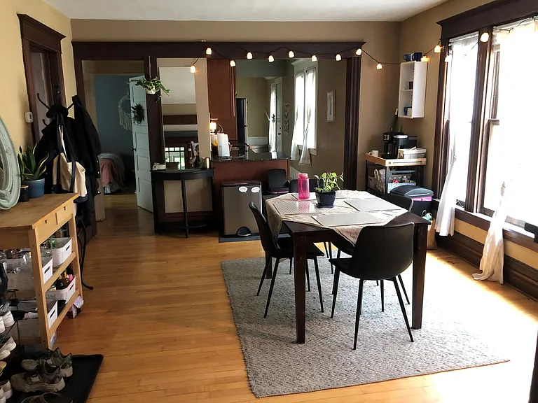 Dining room. Leading to kitchen (right) and bathroom, bedroom #1 and accessory room (left).