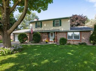 15203 W Fenway Ct, New Berlin, WI 53151