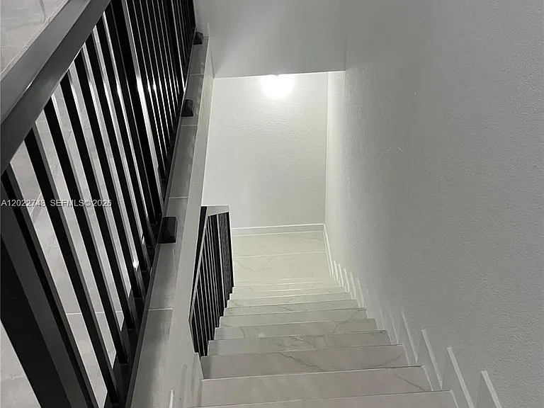 1310 NW 5th Ave #1310 — Photo 30