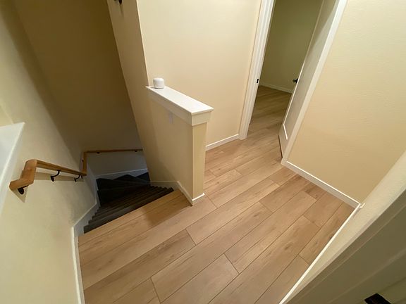 5th image of 1090 Secrest St