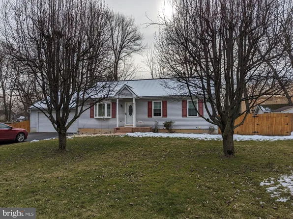 836 Line Ave, Langhorne, PA 19047