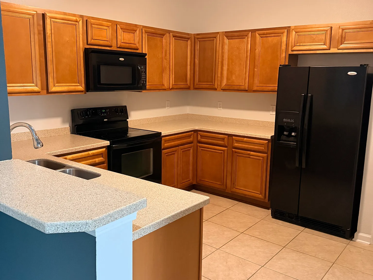 3 bed, 1145 sqft, $1,700 — Photo 2