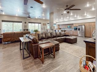 552 Redwood Ln, Branson, MO 65616