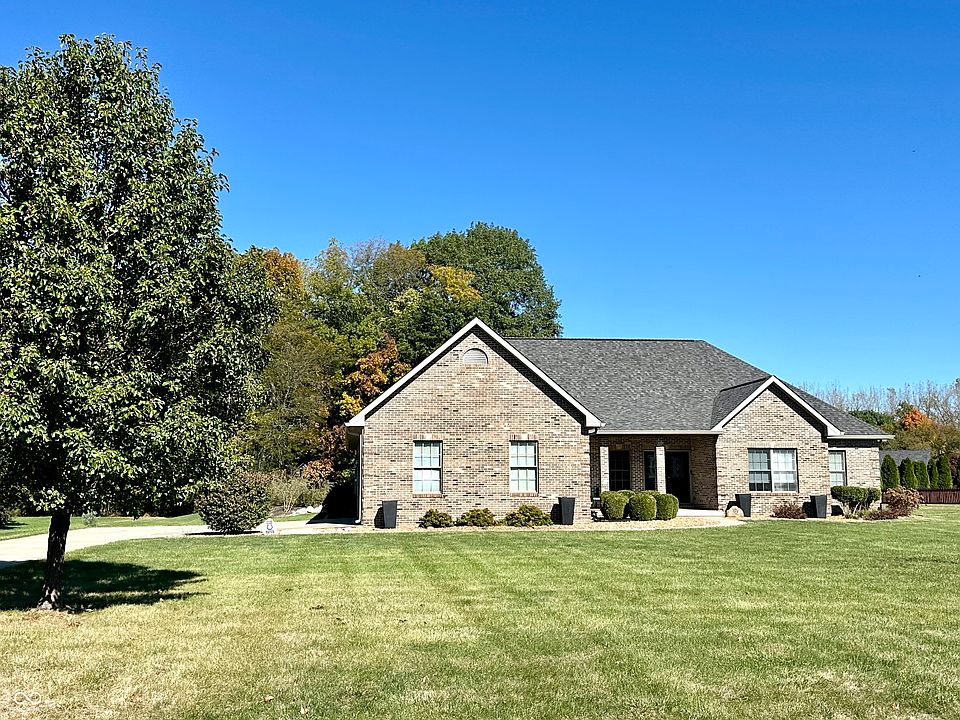 1st image of 1498 W Stoneybrook Ln