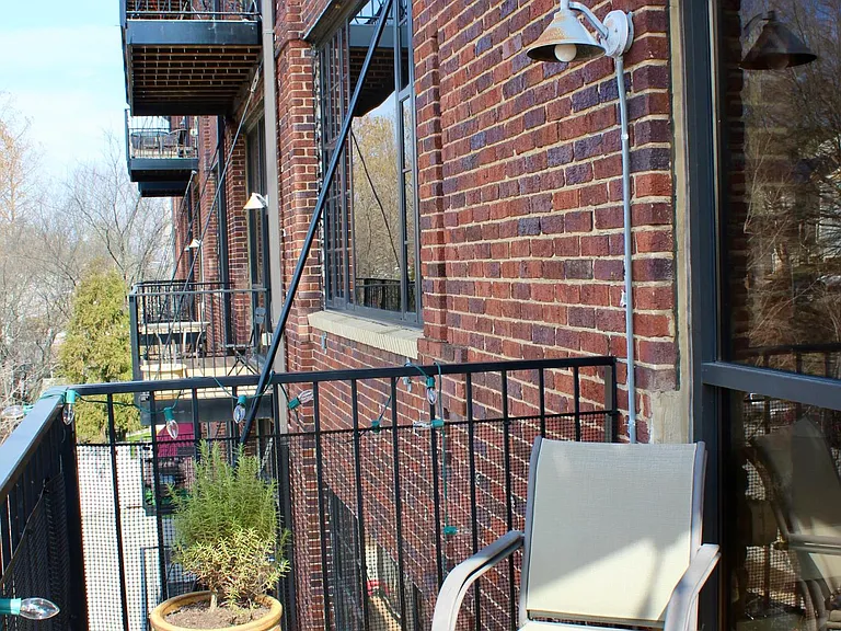 1060 Worlds Fair Park Dr #306 — Photo 18