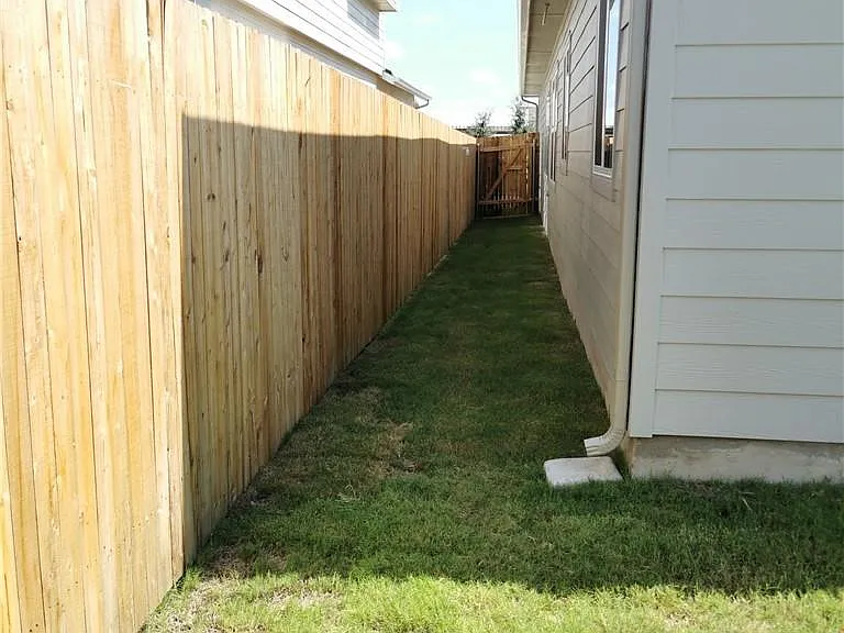 10504 Alemoor Dr — Photo 17