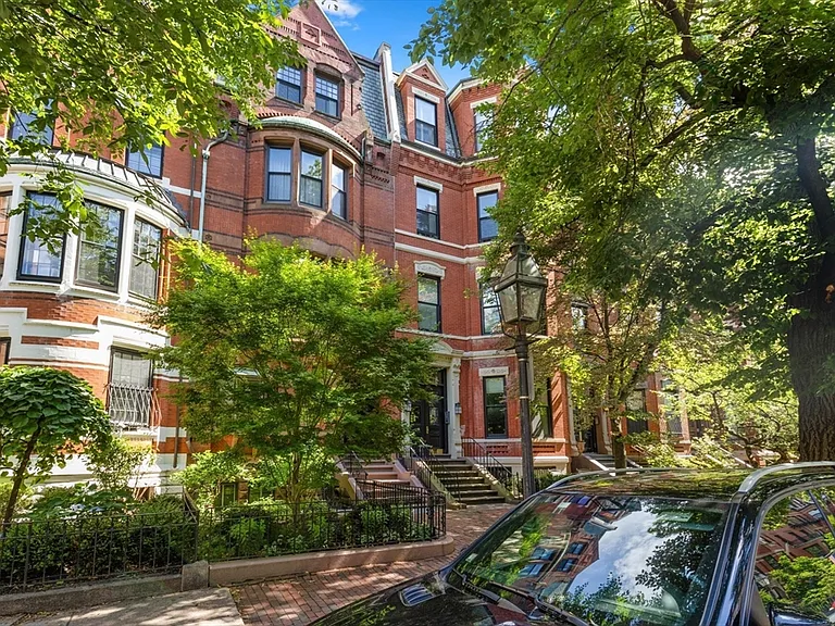230 Marlborough St #4 — Photo 26
