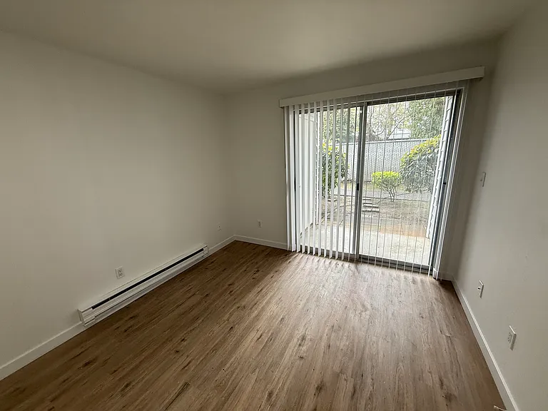 Whitman Place Apartments — Photo 12