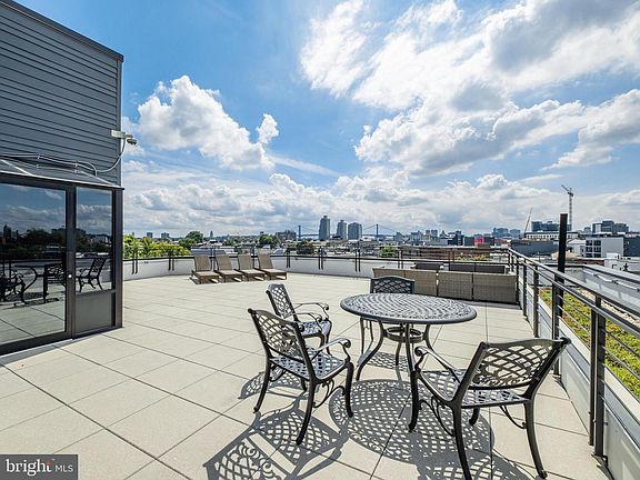 2nd image of 1405 Frankford 21 Ave #405