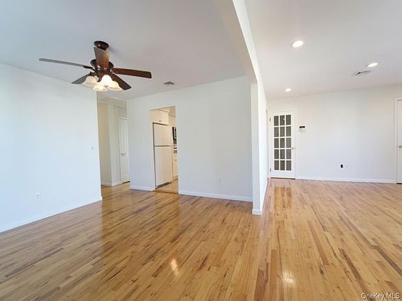5th image of 556 E Harrison St