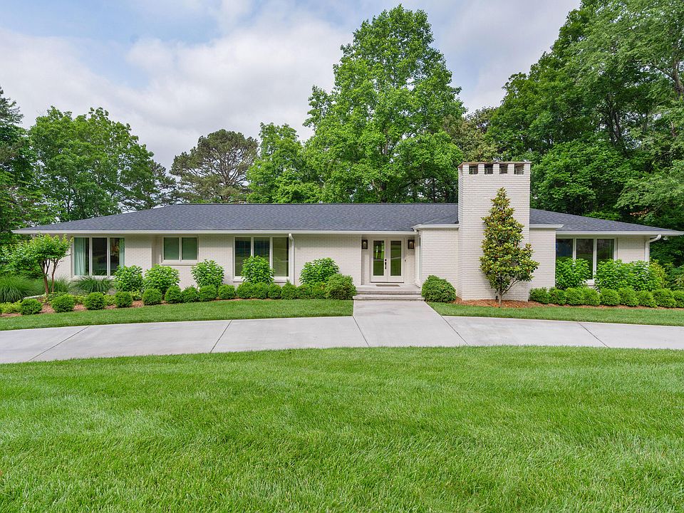 1st image of 1020 River Hills Cir