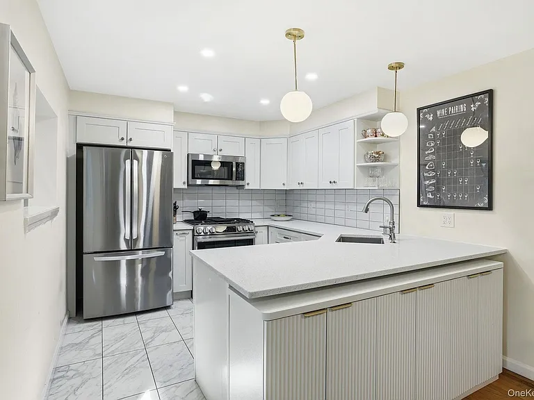 599 Midland Ave #3-5 — Photo 6