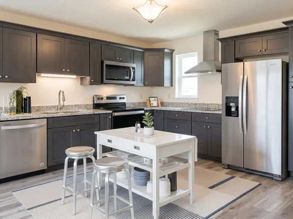 Country Club Apartments