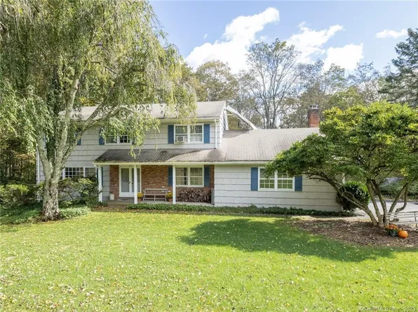 572 Erskine Road, Stamford, CT 06903