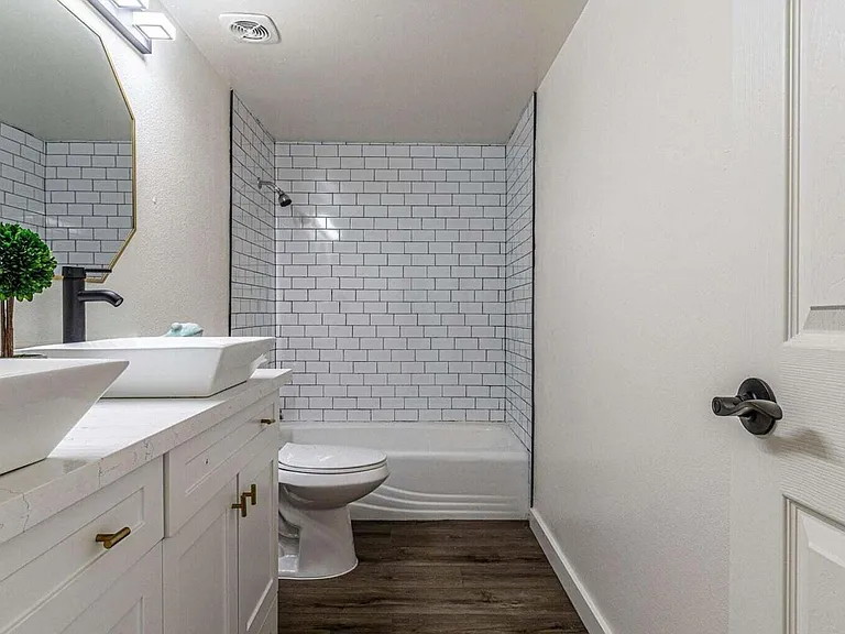 7126 N 19th Ave #180 — Photo 3